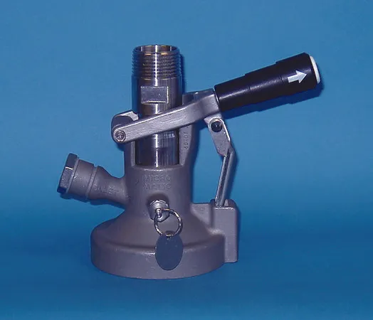 Sigma-Aldrich Micromatic MacroValve coupler for returnable containers