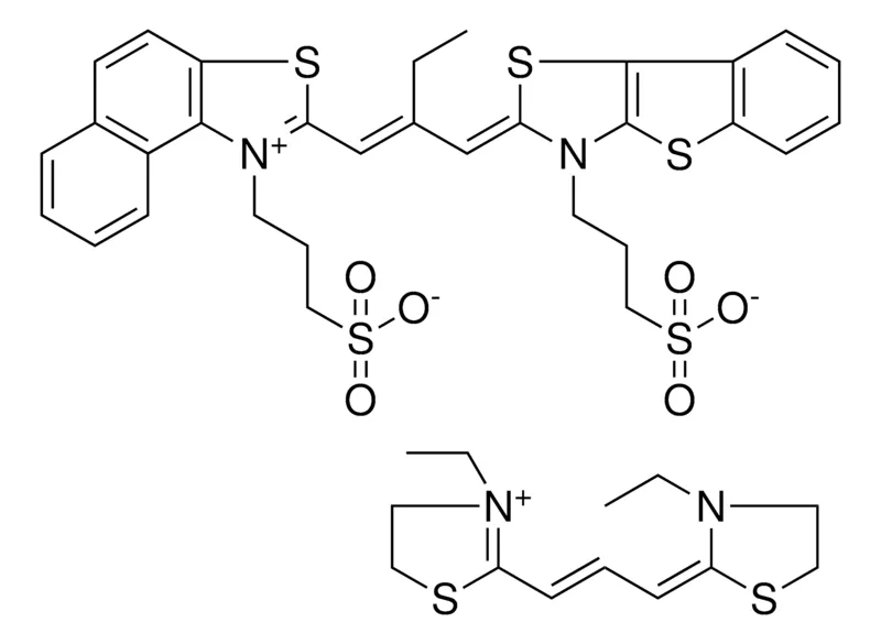 Sigma-Aldrich 3-ETHYL-2-[(1E,3E)-3-(3-ETHYL-1,3-THIAZOLIDIN-2-YLIDENE)-1-PROPENYL]-4,5-DIHYDRO-1,3-THIAZOL-3-IUM 3-((2Z)-2-{(2E)-2-ETHYL-3-[1-(3-SULFONATOPROPYL)NAPHTHO[1,2-D][1,3]THIAZOL-1-IUM-2-YL]-2-PROPENYLIDENE}[1]BENZOTHIENO[2,3-D][1,3]THIAZOL-3-YL)-1-PROPANESULFONATE，AldrichCPR