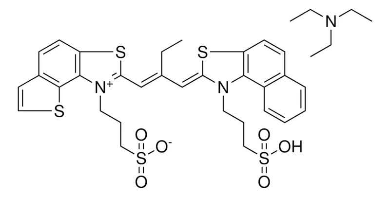 Sigma-Aldrich 3-(2-{(1E)-2-[(Z)-(1-(3-SULFOPROPYL)NAPHTHO[1,2-D][1,3]THIAZOL-2(1H)-YLIDENE)METHYL]-1-BUTENYL}THIENO[2,3-E][1,3]BENZOTHIAZOL-1-IUM-1-YL)-1-PROPANESULFONATE COMPOUND WITH N,N,N-TRIETHYLAMINE，AldrichCPR