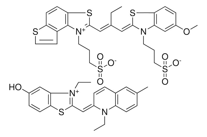 Sigma-Aldrich 3-ETHYL-2-[(E)-(1-ETHYL-6-METHYL-2(1H)-QUINOLINYLIDENE)METHYL]-5-HYDROXY-1,3-BENZOTHIAZOL-3-IUM 3-((2Z)-2-{(2E)-2-ETHYL-3-[1-(3-SULFONATOPROPYL)THIENO[3,2-E][1,3]BENZOTHIAZOL-1-IUM-2-YL]-2-PROPENYLIDENE}-5-METHOXY-1,3-BENZOTHIAZOL-3-YL)-1-PROPANESULFONATE，AldrichCPR
