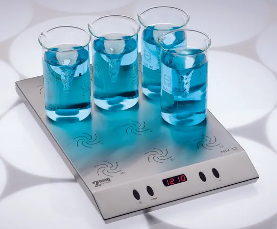Sigma-Aldrich 2MAG MIX 12 XL multiple 12 point stirrer，AC/DC输入100-240 V，Schuko插头