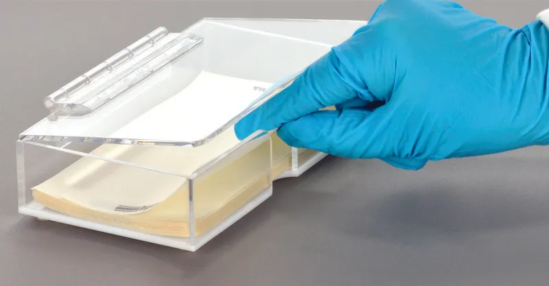 Sigma-Aldrich Sealing film dispenser，亚克力，长×宽×高6.5英寸× 4英寸× 2英寸