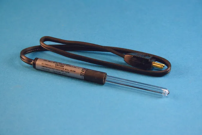 Sigma-Aldrich Micro photochemical reactor UV lamp,输出5.5瓦