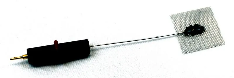 Sigma-Aldrich Platinum (Pt) Mesh Electrode，尺寸2.0 cm × 2.0 cm，0.1 mm金属丝直径，99.9%
