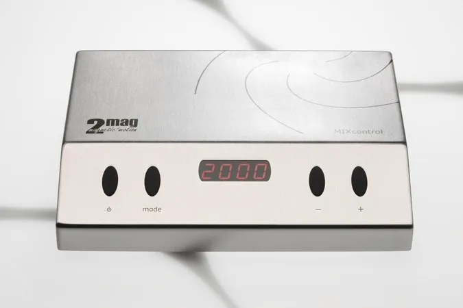 Sigma-Aldrich 2mag MIXControl 40 control unit,用于连接最多2台MIXdrive搅拌设备,带RS232接口,AC/DC输入100 - 240 V,Schuko插头
