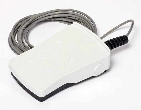 默克密理博Milli-Q 脚踏板，用于Milli-Q® IQ/IX、Milli-Q® EQ 7008/16系统和Milli-Q IQ Element纯化装置的免提式点胶配件。