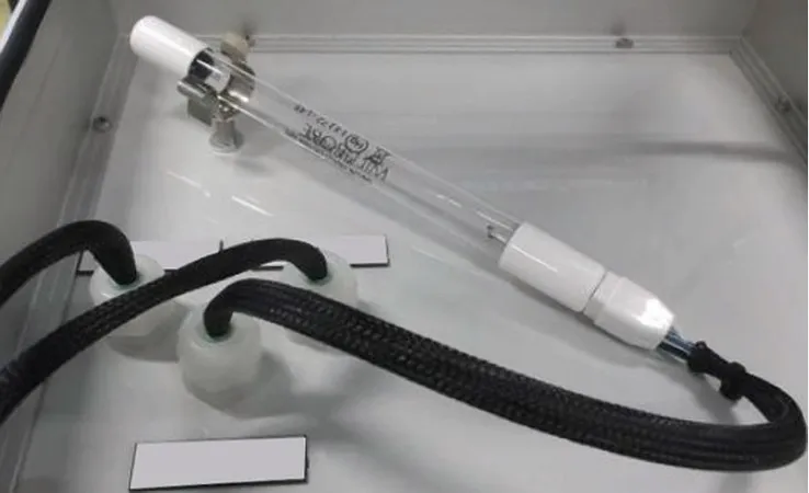 默克密理博Milli-Q 光氧化UV灯，光氧化有机污染物。双波长（185/254 nm）。用于Synergys®系统。