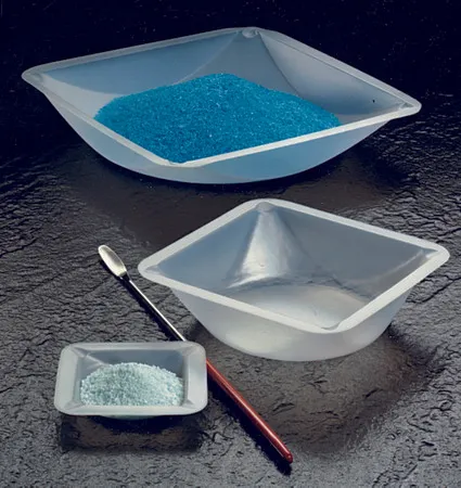 Sigma-Aldrich Plastic square weighing boats，尺寸81 mm × 81 mm × 18 mm